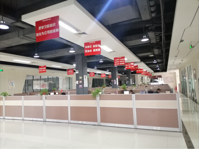 30m นาที ลําป้ายขวด ด้านล่าง Inkjet Printer คอนเวียร์ตรงกับเครื่องพิมพ์ 11
